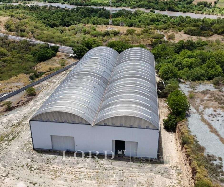 Bodega en renta El Rancho