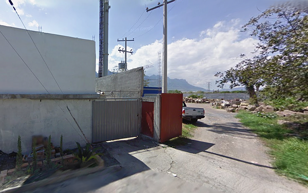 TERRENO COMERCIAL C/OFICINA MOVIL EN RENTA📍COL. TEPEYAC, SANTA CATARINA