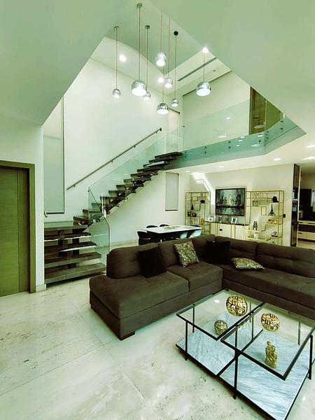 CASA EN VENTA, CUMBRES ELITE