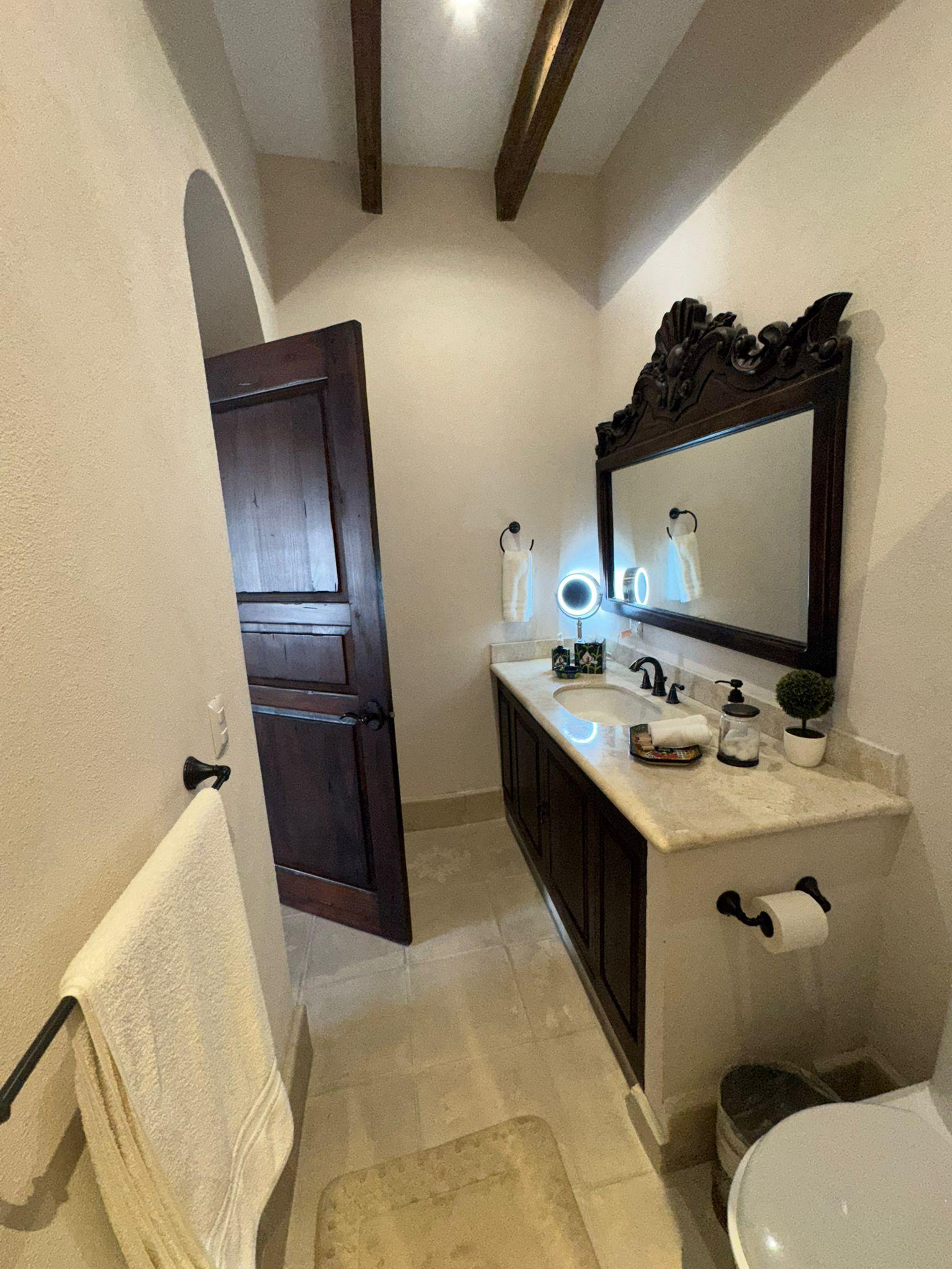 Casa de 5 Habitaciones en Renta en San Miguel de Allende | KC0292