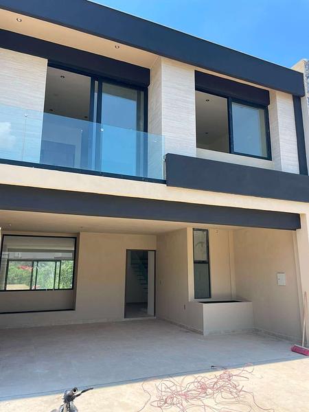 CASA EN VENTA📍RIOS DEL VERGEL, SANTIAGO, N.L.
